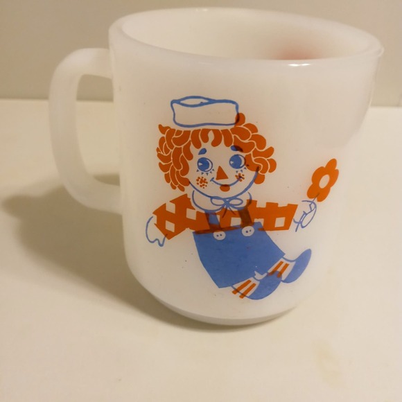 Unique Vintage Other - Vintage Raggedy Ann and Andy Milk Glass Coffee Mug